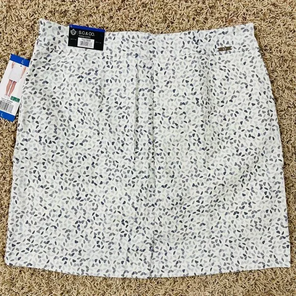 S.C. & CO. Women's Tummy Control Skort Pebble, Size Large (New) - Picture 10 of 16